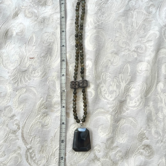 Green stone neckless - Picture 6 of 8